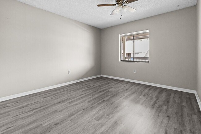 Building Photo - 3706 Greenery Ct
