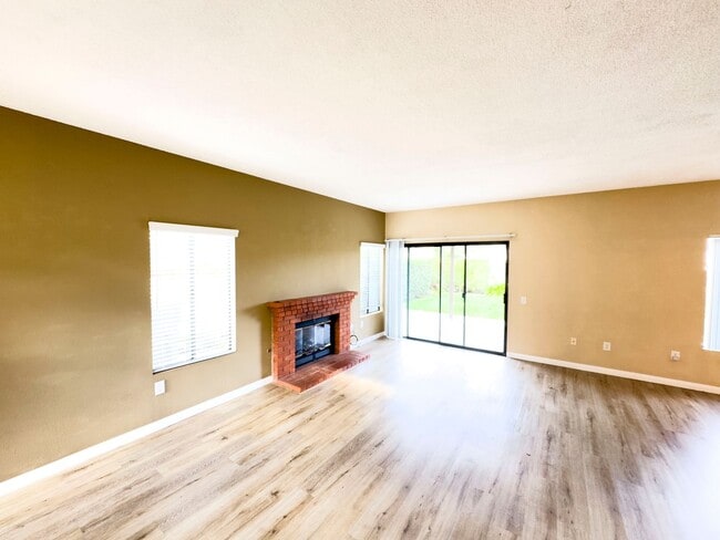 Building Photo - 3 Bedroom 2.5 Bath Home in Calavera Hills