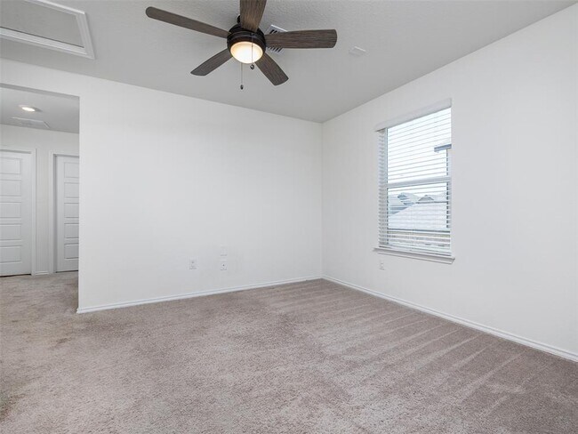 Building Photo - 7106 Summer Tanager Dr