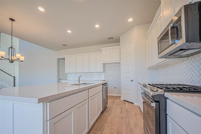 Building Photo - 4046 Colony Ln