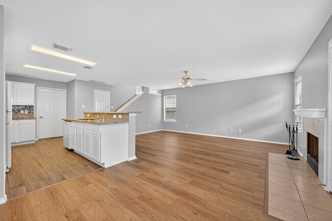 Building Photo - 30 Verbena Bend Pl