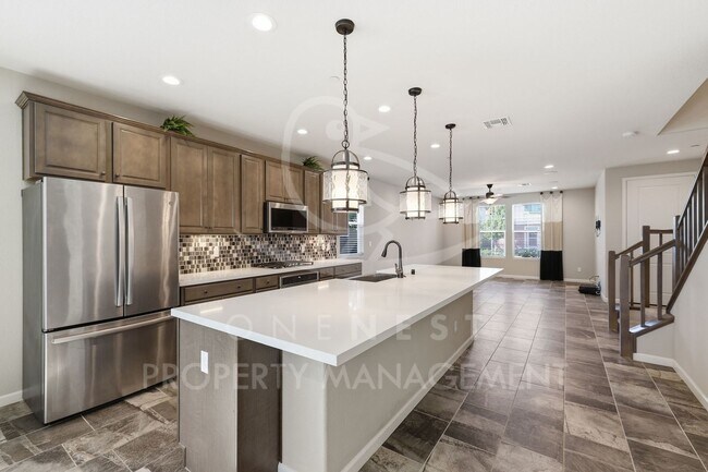 Building Photo - 4 bedroom, 3 bathroom - 2473 square feet; Twelve Bridges