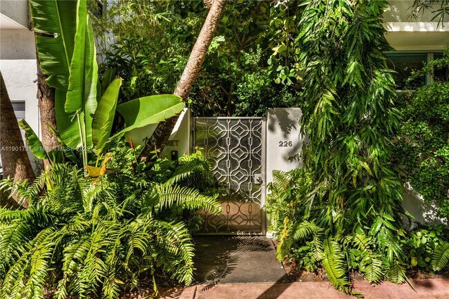 Building Photo - 226 Jefferson Ave