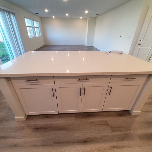 Building Photo - 2209 George Dr