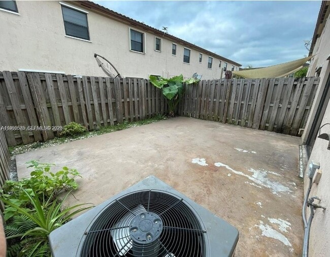 Building Photo - 15071 SW 116th St