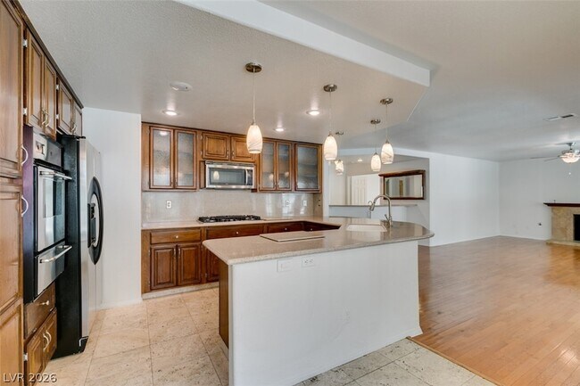 Building Photo - 8224 Tivoli Cove Dr