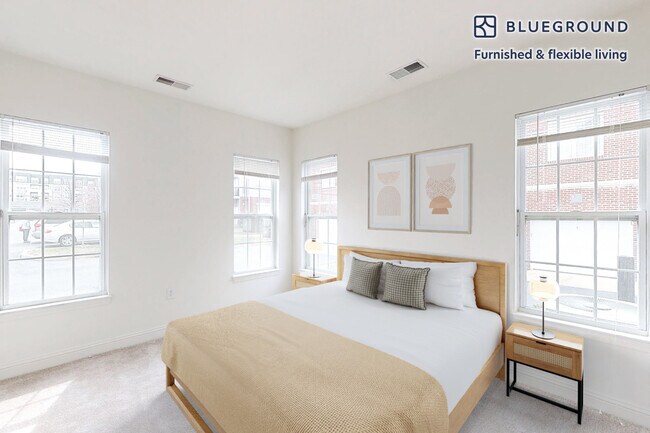 Building Photo - 152 Shipyard Dr