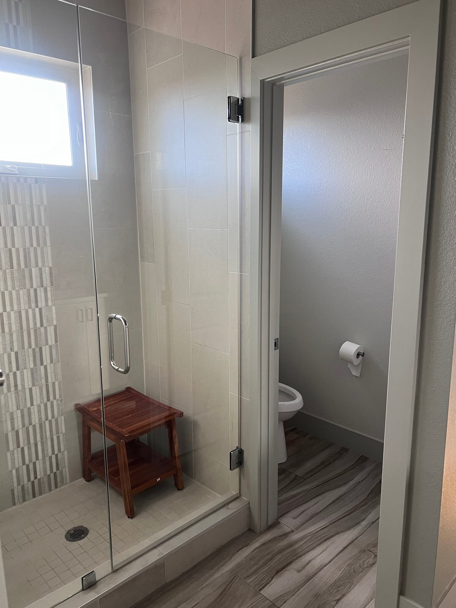 Building Photo - 1925 Hooker St