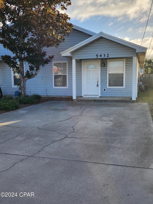 Building Photo - 5432 Sunset Ave