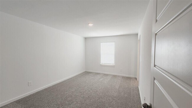 Building Photo - 3217 Creston Gate Dr