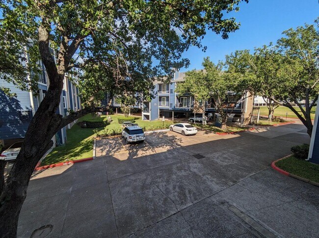Building Photo - 18519 Egret Bay Blvd