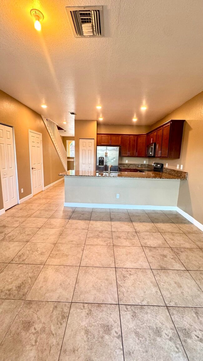 Building Photo - 4324 Maybelle Ln