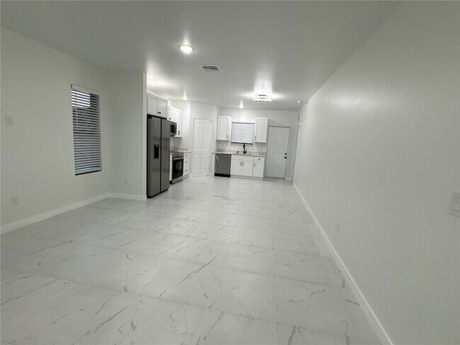 Building Photo - 1775 Glenway Ct