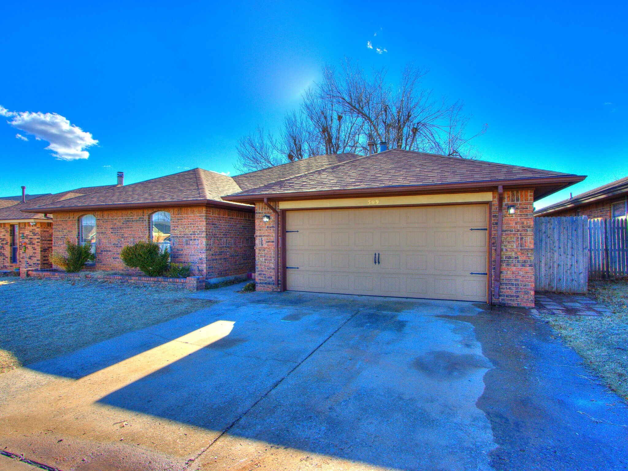 Building Photo - 509 Bluegrass Ln