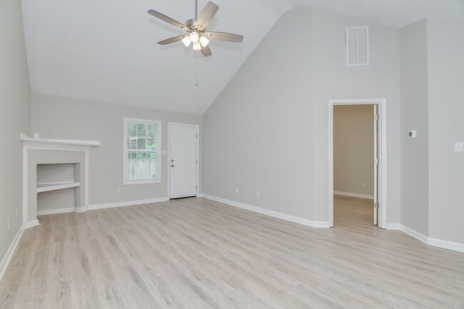 Building Photo - 448 Northrop Pl