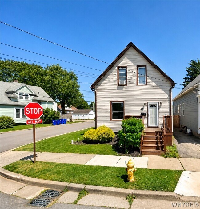 Building Photo - 85 Klas Ave