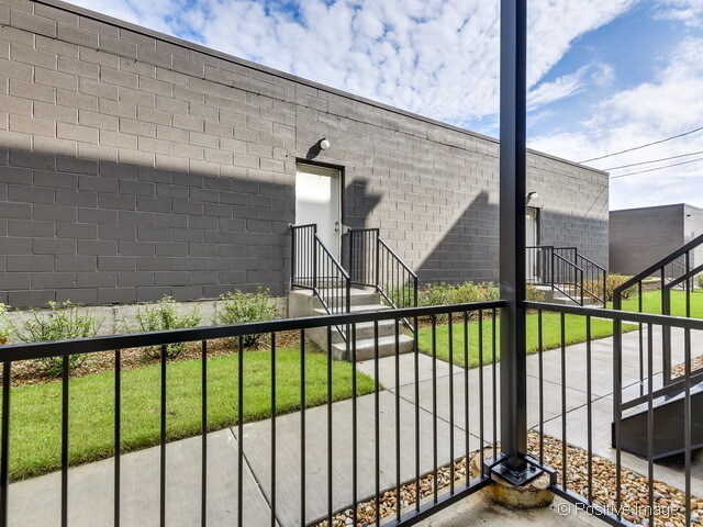 Building Photo - 2033 N Natchez Ave