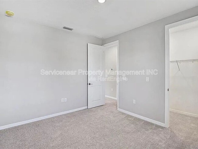 Building Photo - 9133 Night Skye Ave