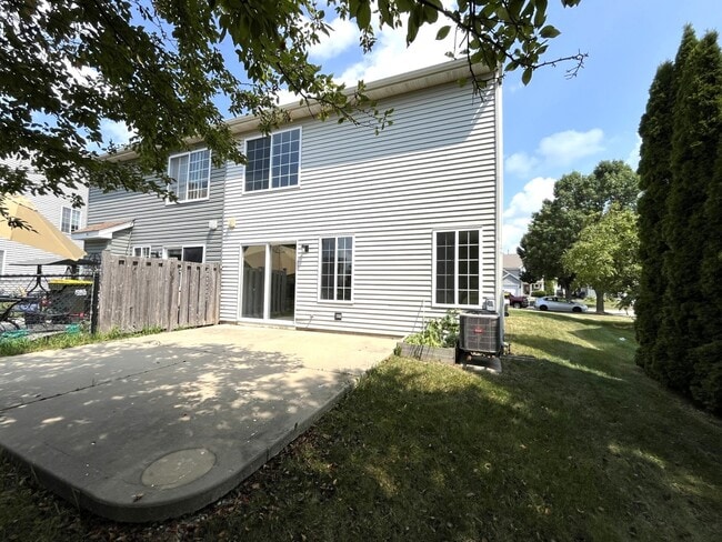 Building Photo - 4624 Courtney Dr