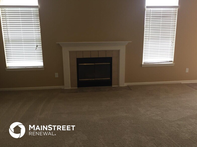 Building Photo - 5329 Alameda Rd