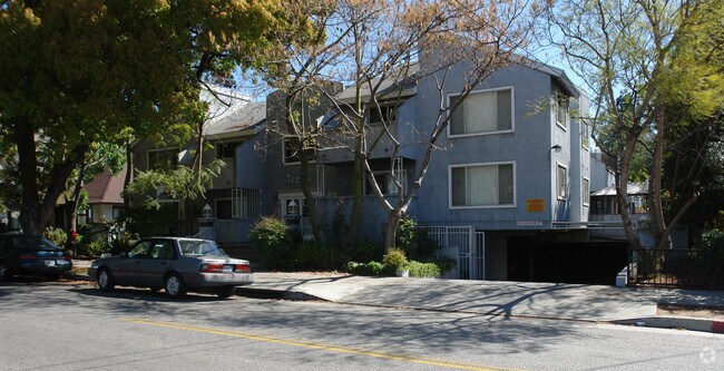 Building Photo - Oakland Gardens Apartments