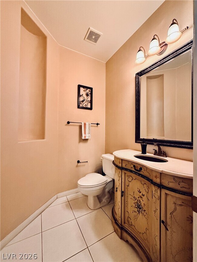 Building Photo - 2429 Tour Edition Dr