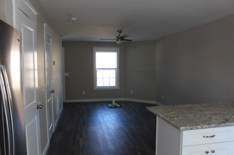 Building Photo - 109 Buster Ln