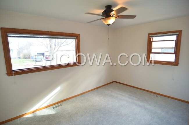 Building Photo - 1112 Cheyenne Rd NW