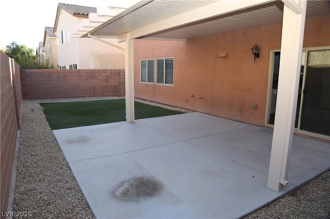 Building Photo - 10642 Cave Ridge St