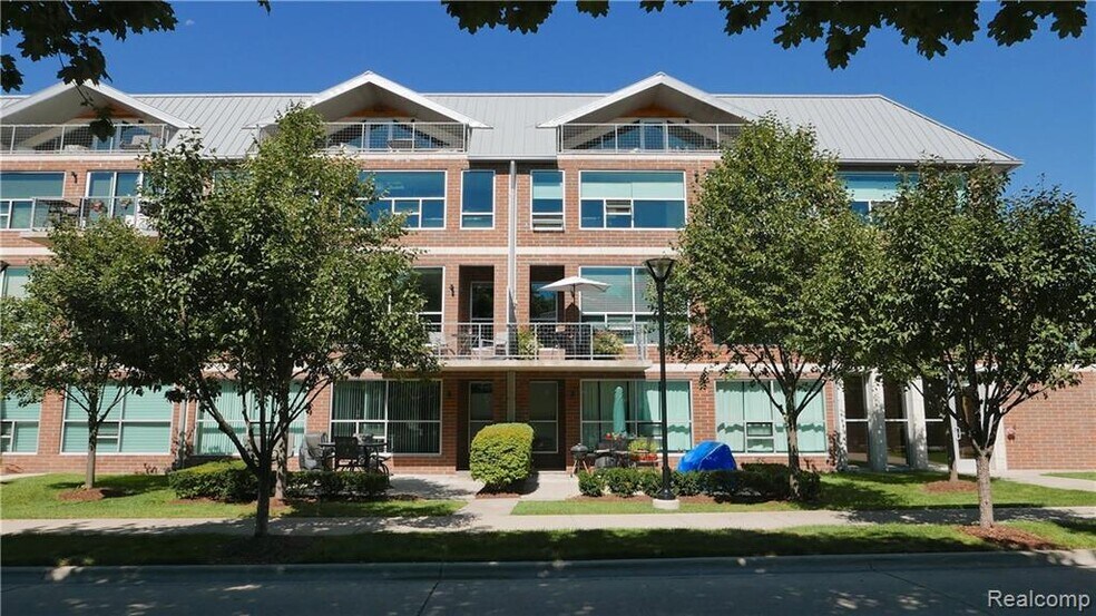 Exterior Photo - 300 Hamilton Street