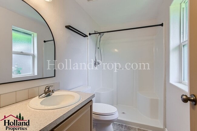 Building Photo - Charming & Spacious 3-Bed, 2-Bath Home in Peaceful North Plains!