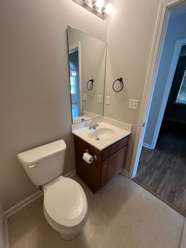 Building Photo - Welcome to this well-appointed 3-bedroom, 2-bath home in Leland, NC