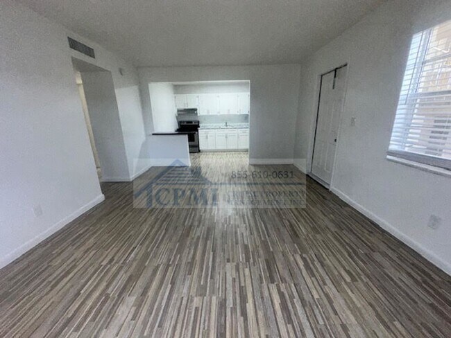 Interior Photo - 3801 SW 59th Ter