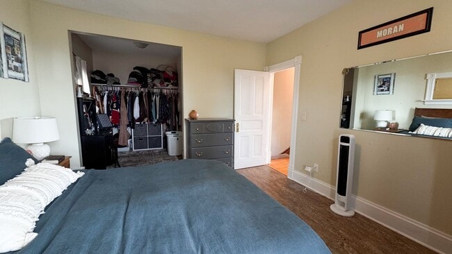 Building Photo - 1712 W 3rd St