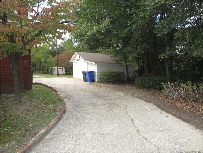 Building Photo - 2516 Cumberland Rd