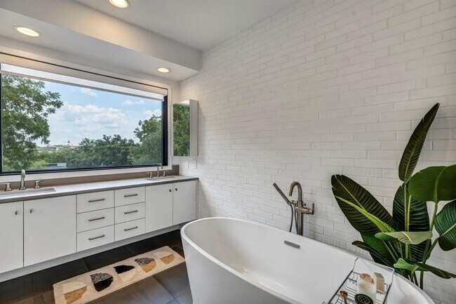 Building Photo - 613 Terrell Hill Dr