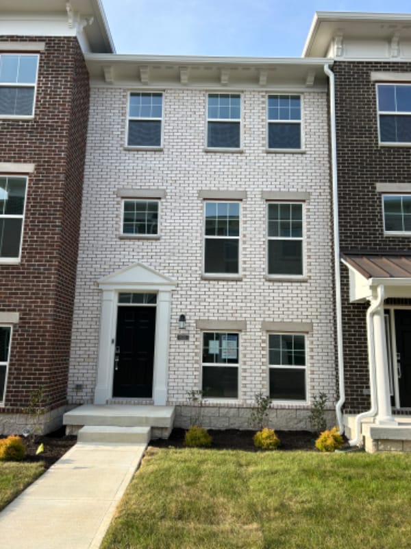 Building Photo - 9331 Somerford Dr
