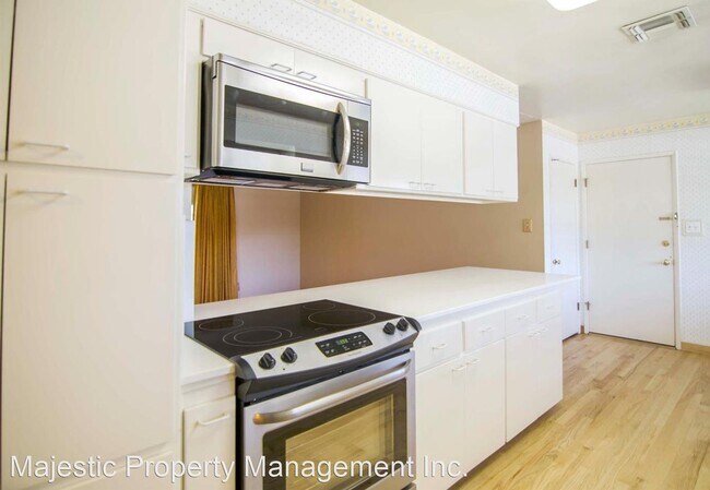 Building Photo - 3 br, 2 bath House - 2123 Paloma Ave