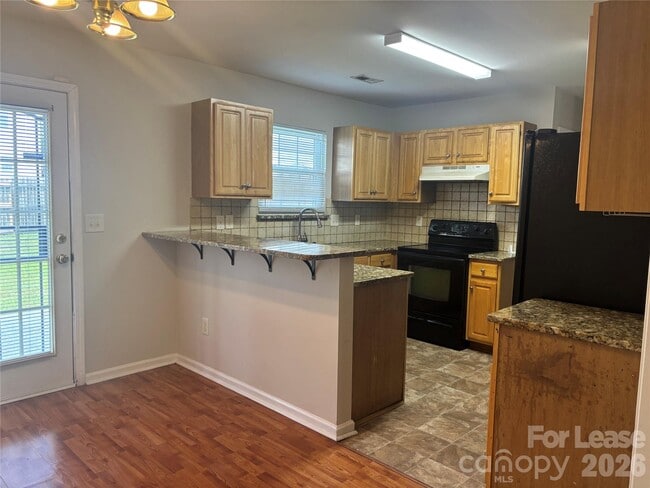 Building Photo - 1426 Peach Park Ln