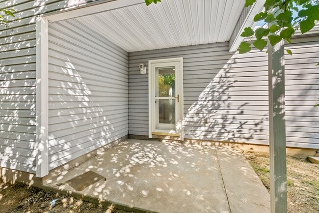 Building Photo - Great Location - 3/2 close to Downtown Bentonville!
