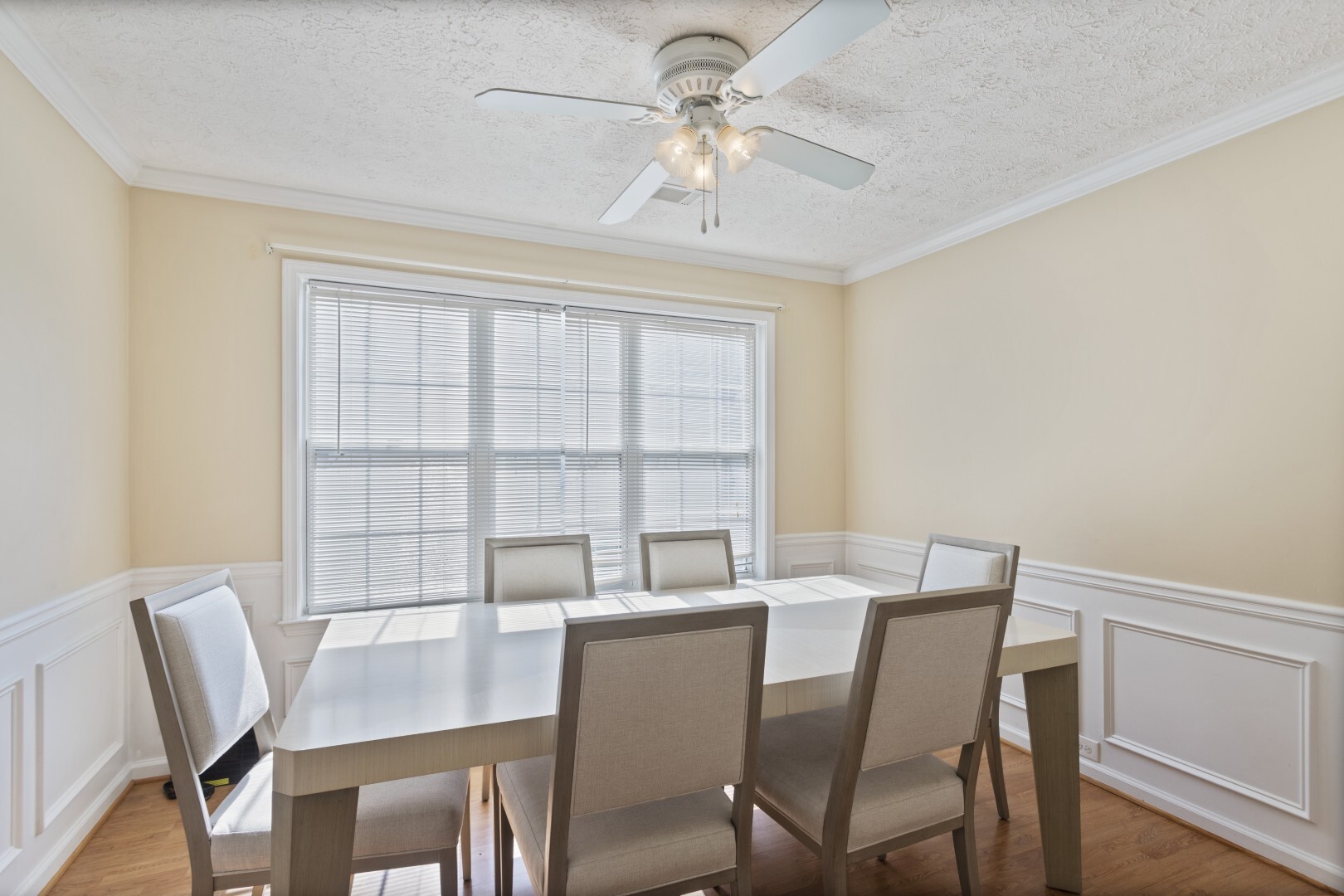 Building Photo - 2260 Winthrope Way Dr