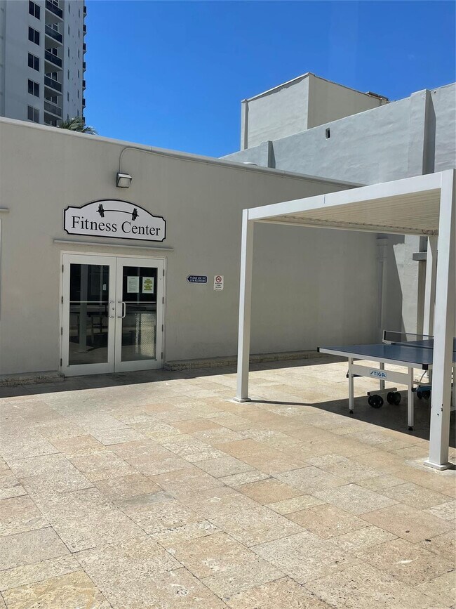 Building Photo - 19201 Collins Ave