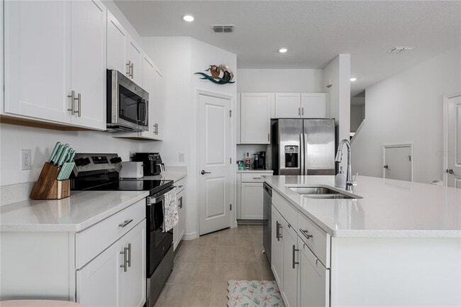 Building Photo - 6011 Whetstone Ct