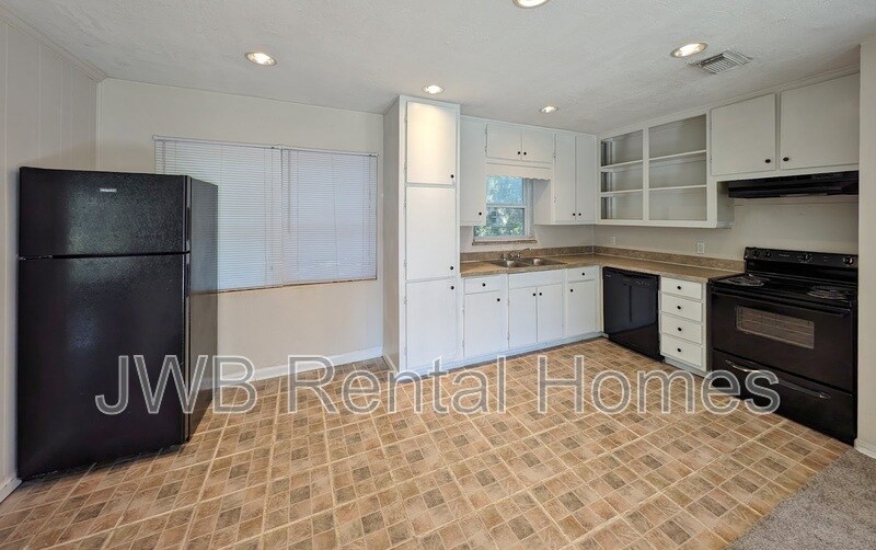 Building Photo - 6623 Granville Pl