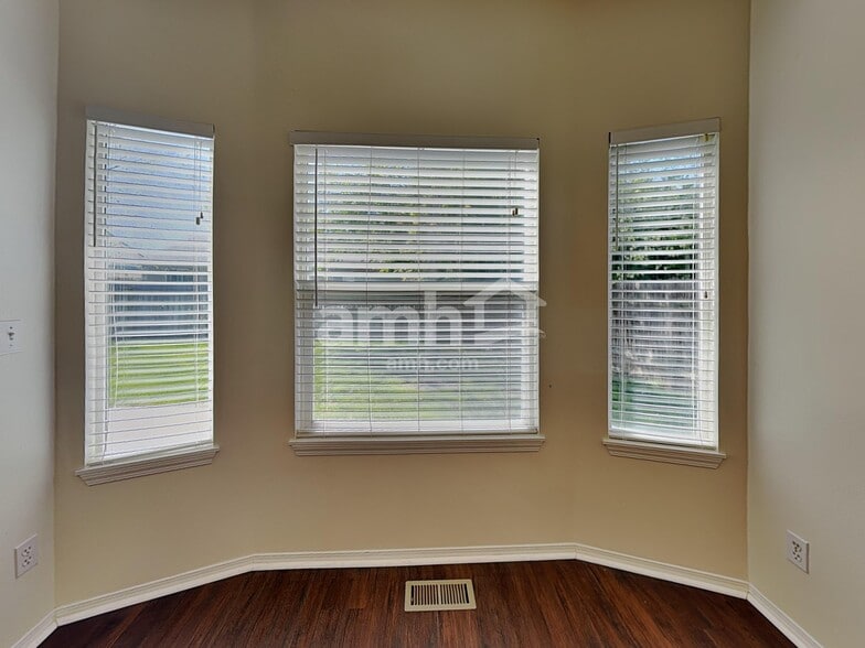 Building Photo - 2839 W Santa Clara Dr