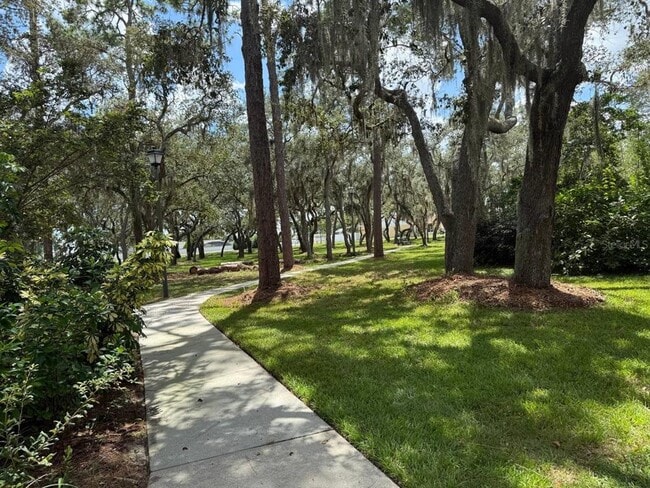 Building Photo - 1648 Oak Hill Trail