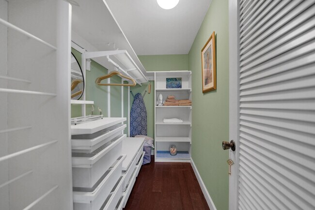 Building Photo - 2103 S Ocean Blvd