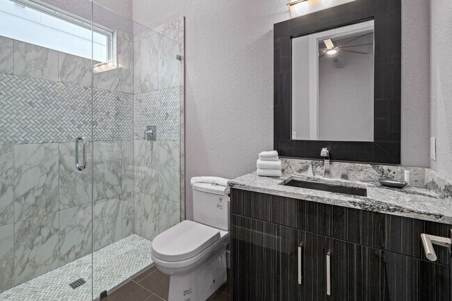 Building Photo - 748 Desert Mountain Ct