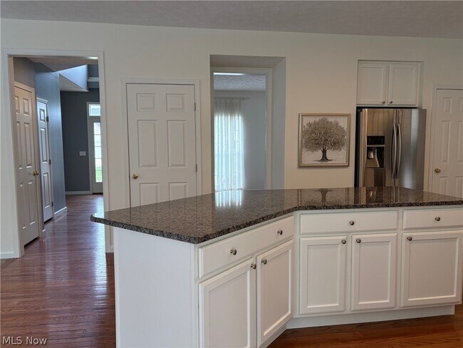 Building Photo - 4582 Devereux Drive
