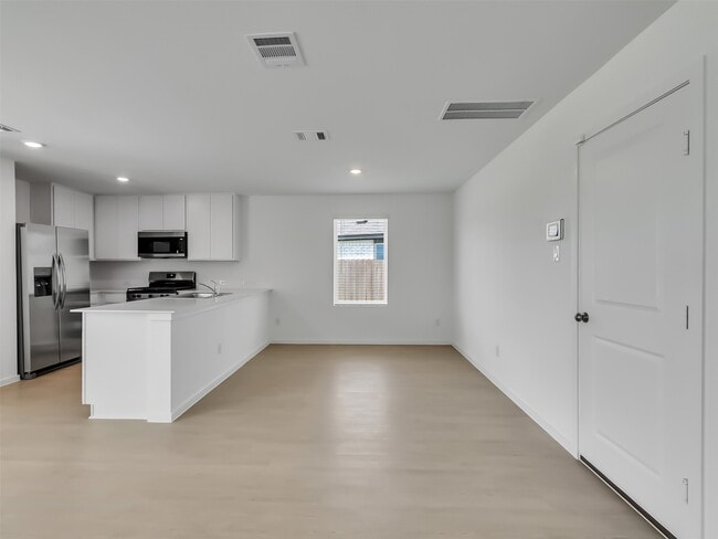 Building Photo - 31404 Pratola Serra Cir